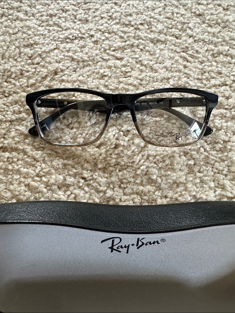 New ombré Ray-Ban Unisex Black/Gray Rectangular Eyeglasses. Authentic - Picture 2 of 4
